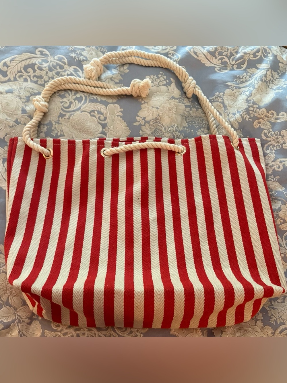 Canvas Beach Tote Red/White Striped w/Thick Rope Handles, Magnetic Close; Size L